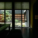 Miro Hachijo Genmachi Betei