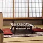 Gallery Nozawa Inn