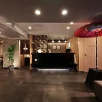 Marutamachi Crystal Hotel
