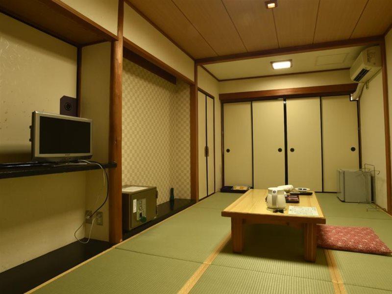Ryokan Sugicho 2*