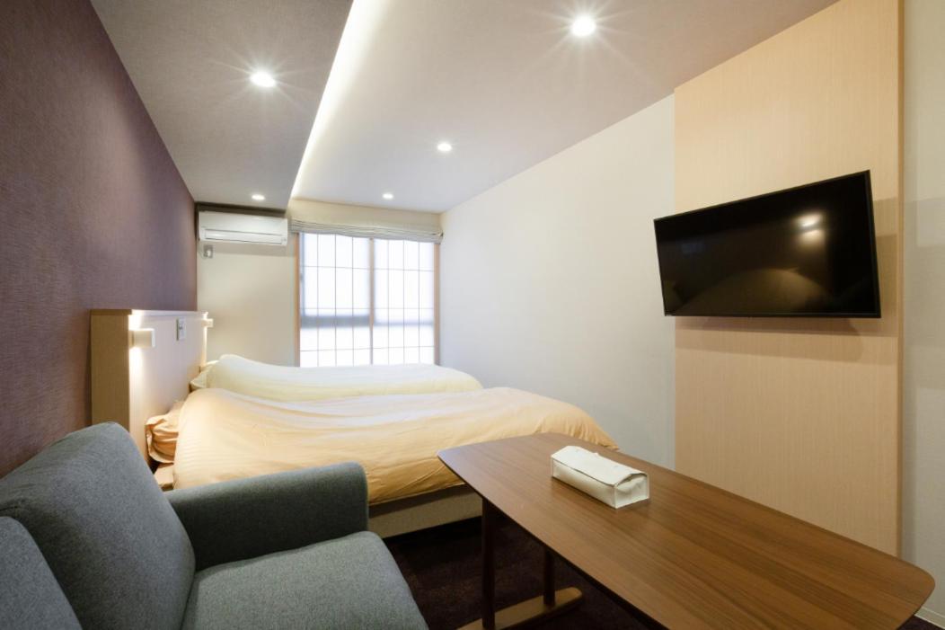 Hiz Kyoto-nijo Castle 3*