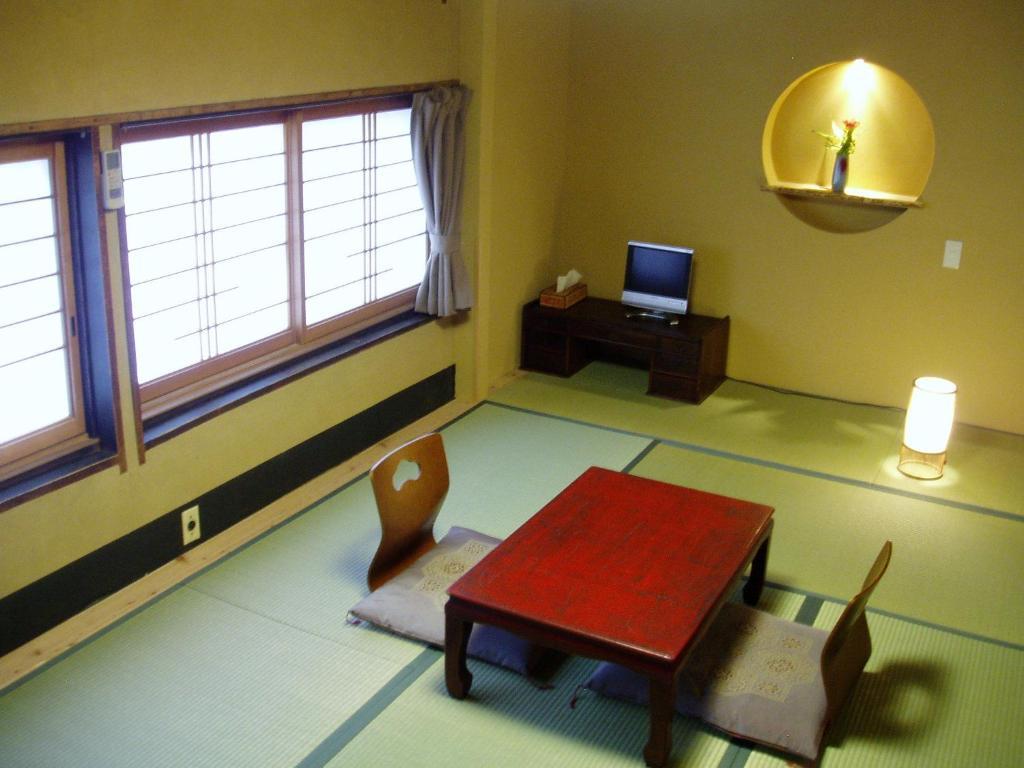 Ryokan Kawashima 2*