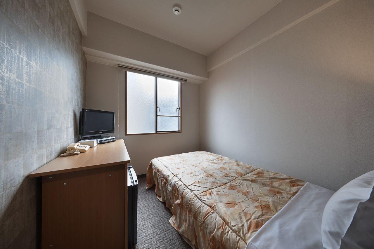 Rich Hotel