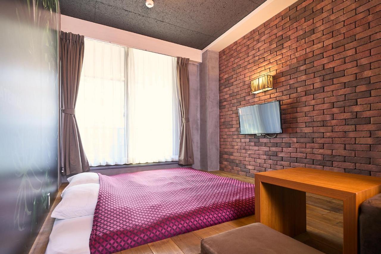 Material Hotel 3*