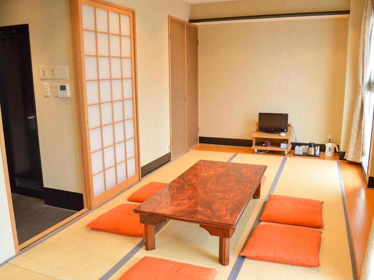 Capsule hotel Amenity *