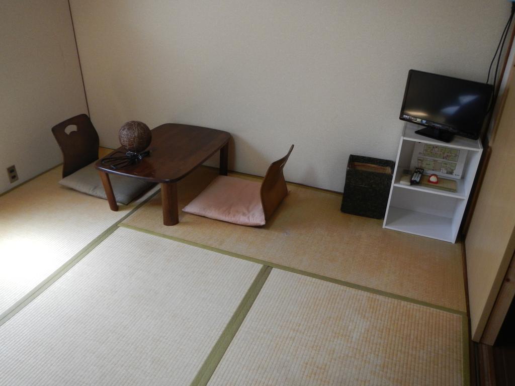 Guest Chita Guest house *