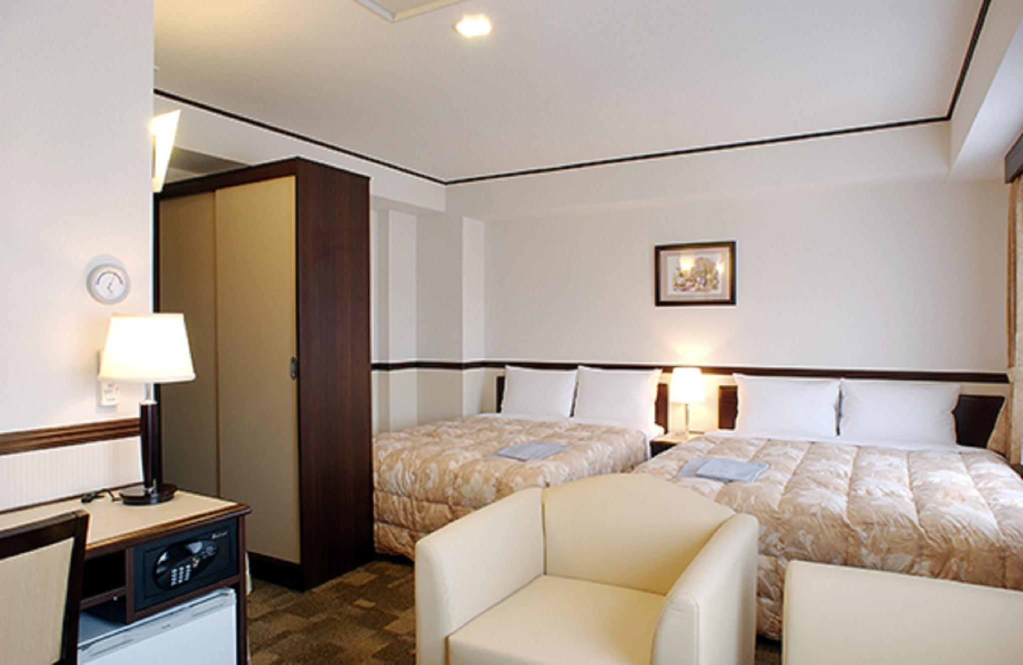 Hotel Toyoko Gojo-omiya 3*