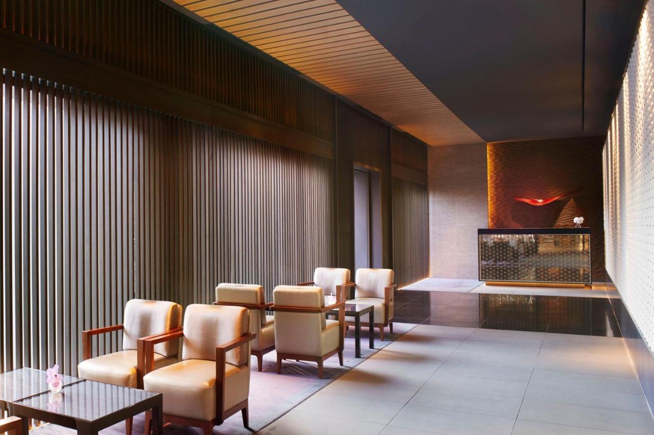 Hotel The Ritz-carlton 5*