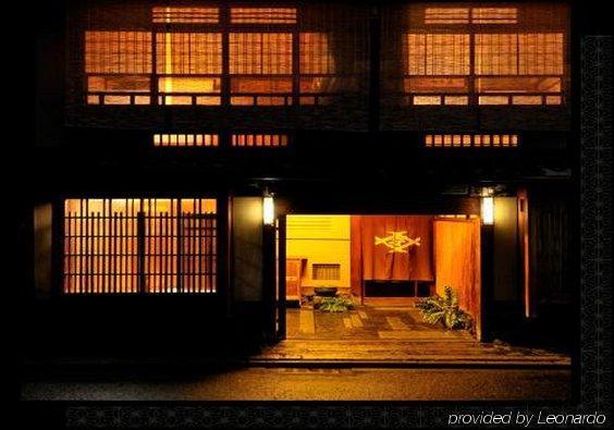 Izuyasu Traditional Serving Cuisine