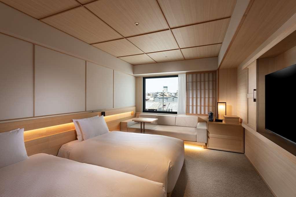 Doubletree By Hilton Higashiyama Hotel *