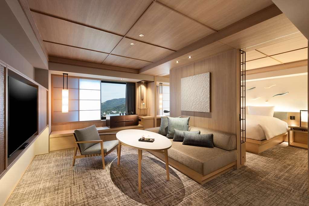 Doubletree By Hilton Higashiyama Hotel