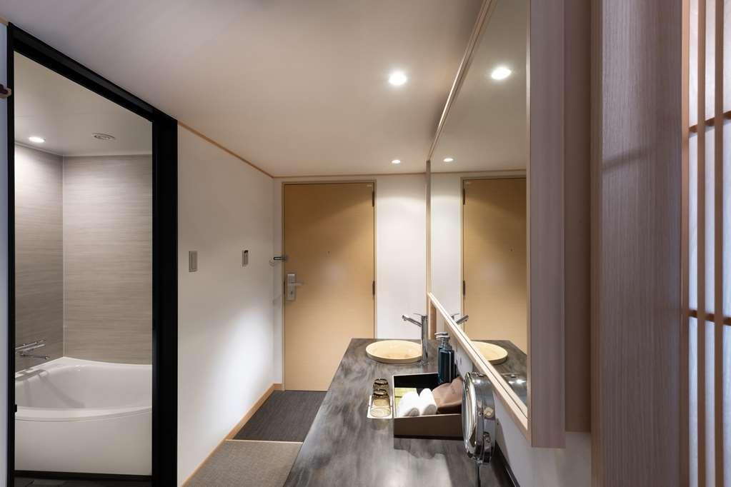 Doubletree By Hilton Higashiyama Hotel