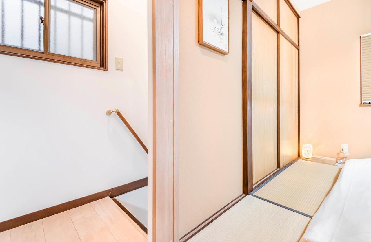 桜の宿赤金three Two Toilets Kyoto