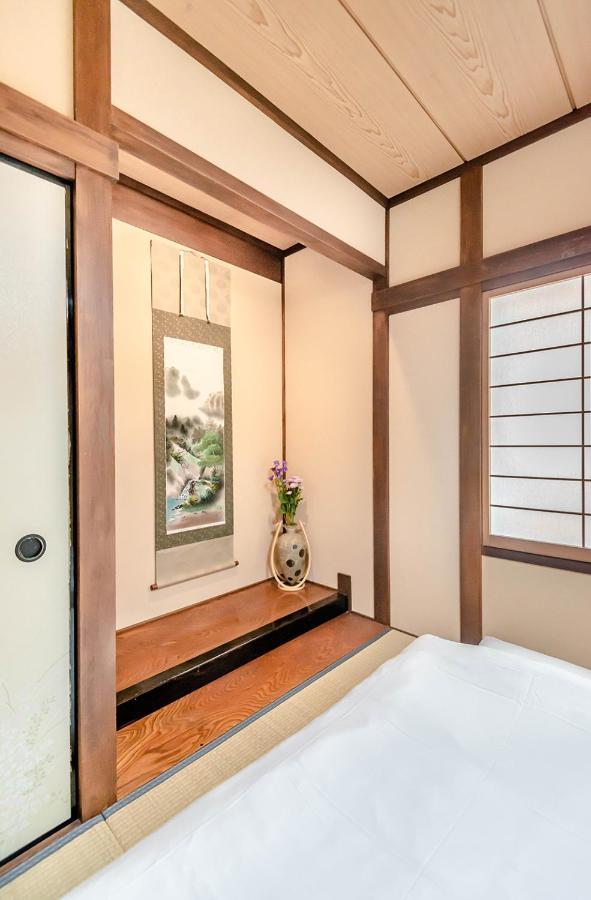 桜の宿赤金three Two Toilets