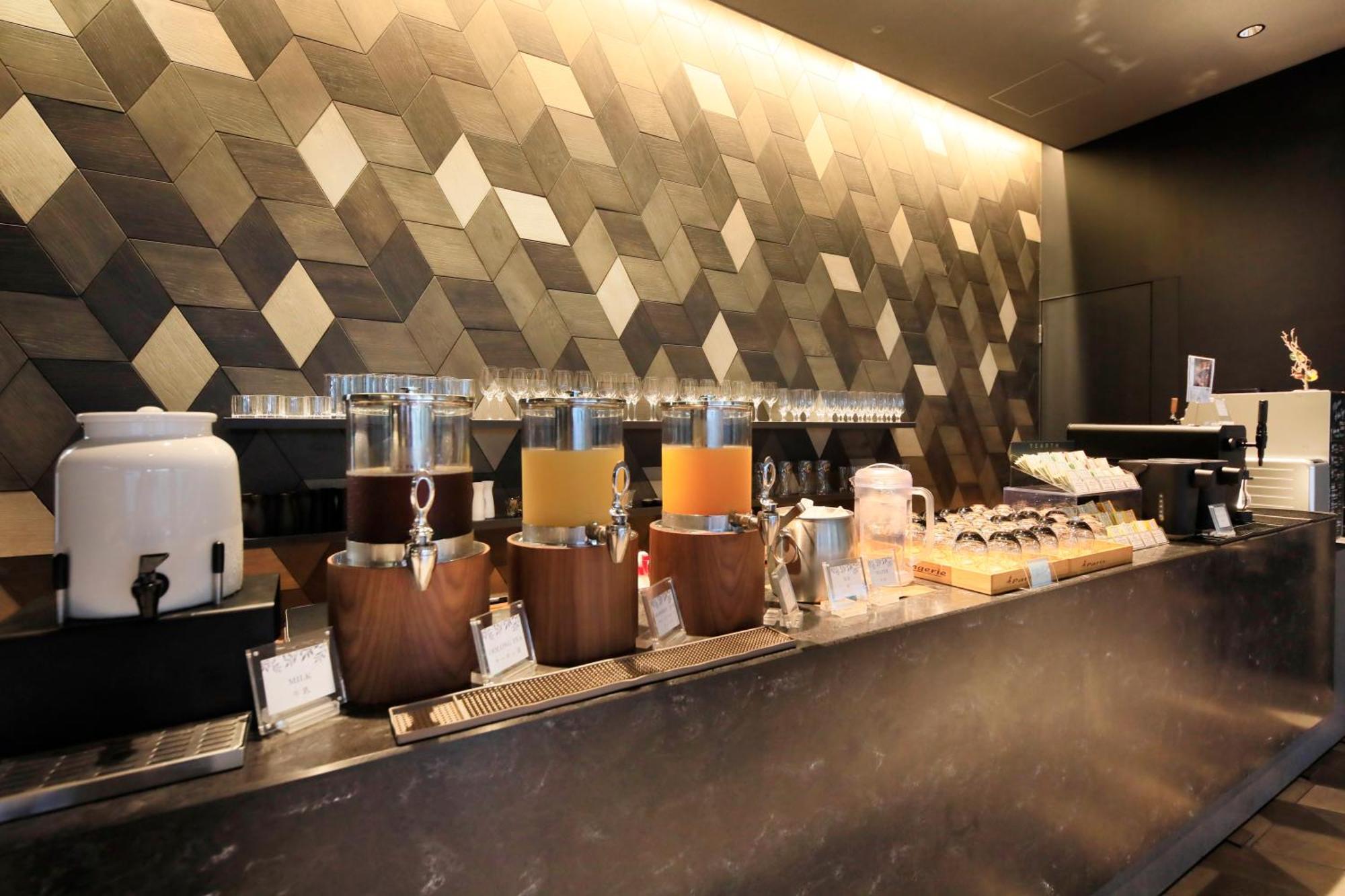 Richmond Premier Shijo Hotel 4*