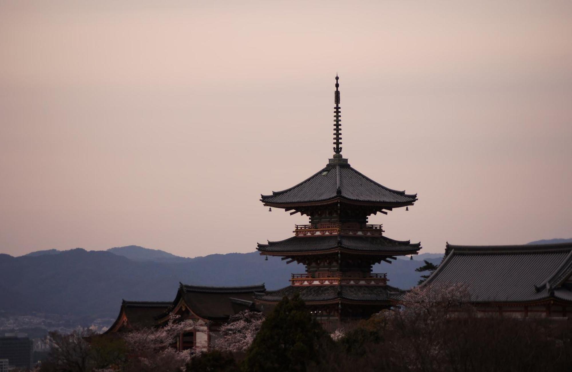 Hotel Tokyu Sakaiza Shijo Kawaramachi 4*