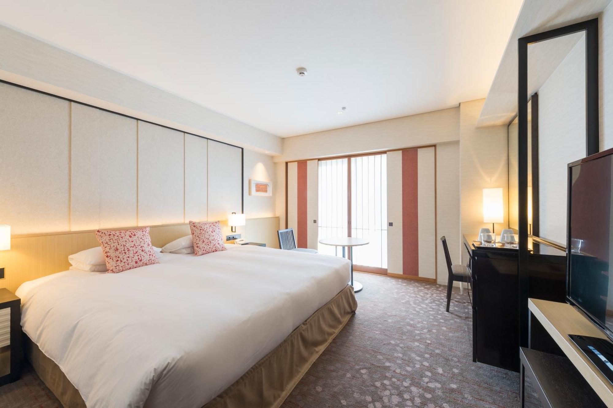 Hotel Tokyu 5*