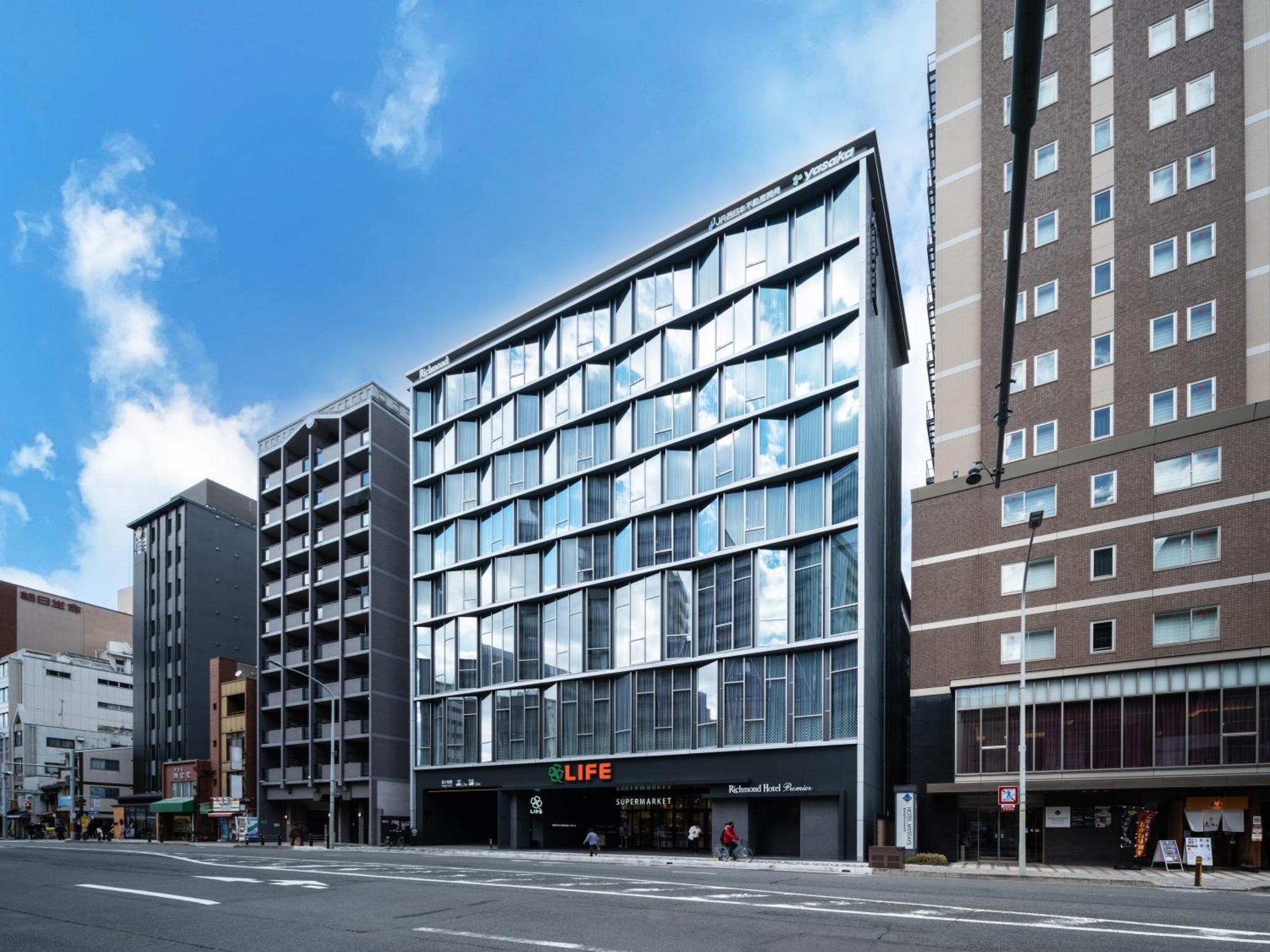 Richmond Premier Shijo