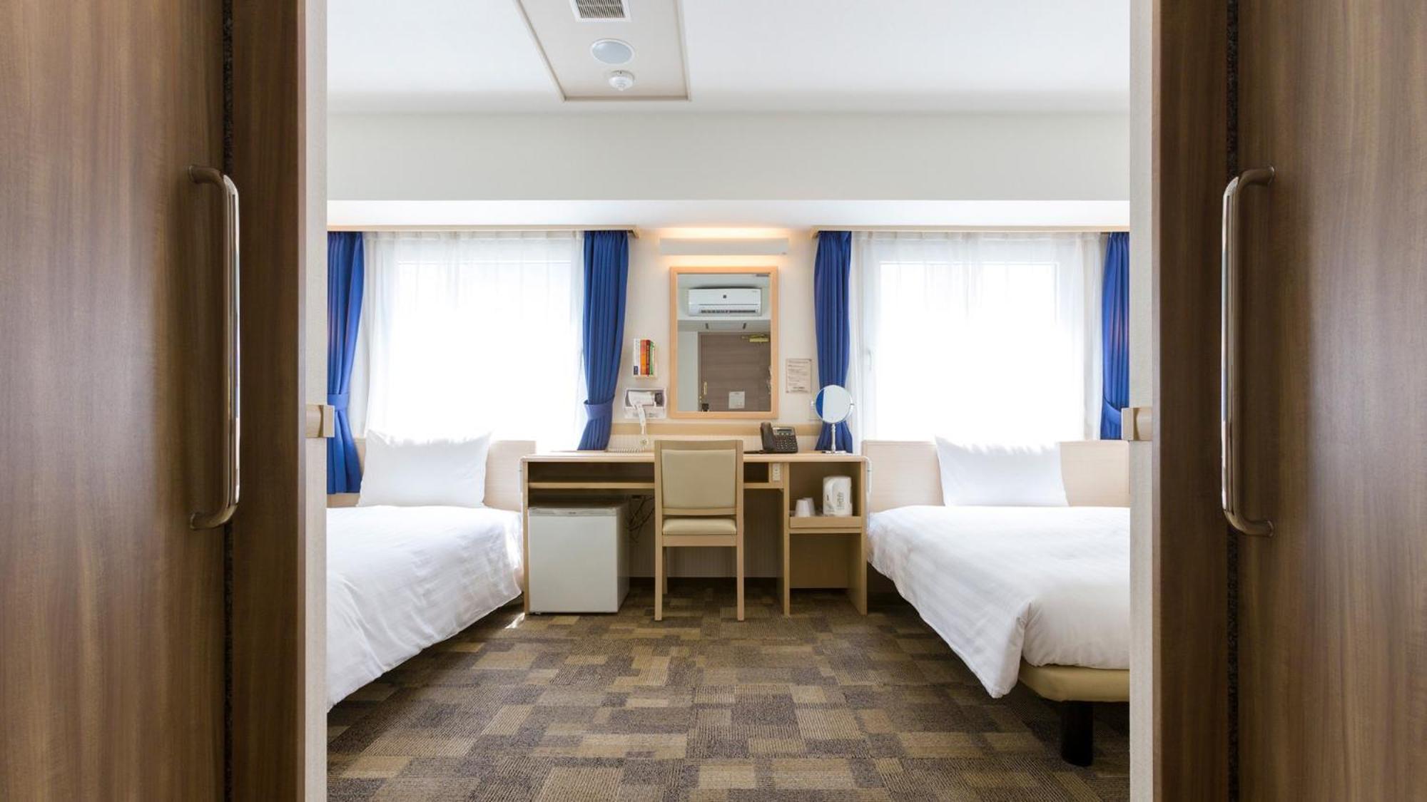 Toyoko Gojo-omiya Hotel 3*