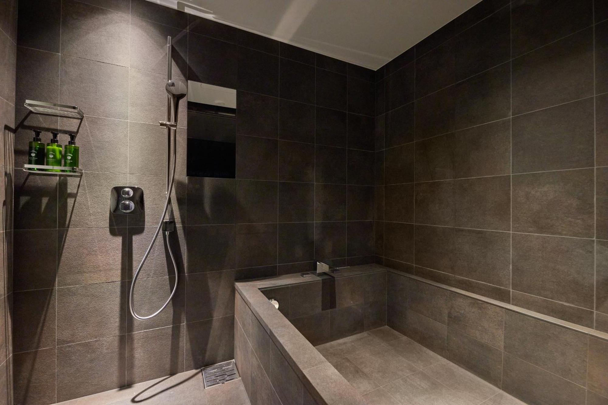 Hotel The Higashiyama Tokyu, A Pan Pacific 4*