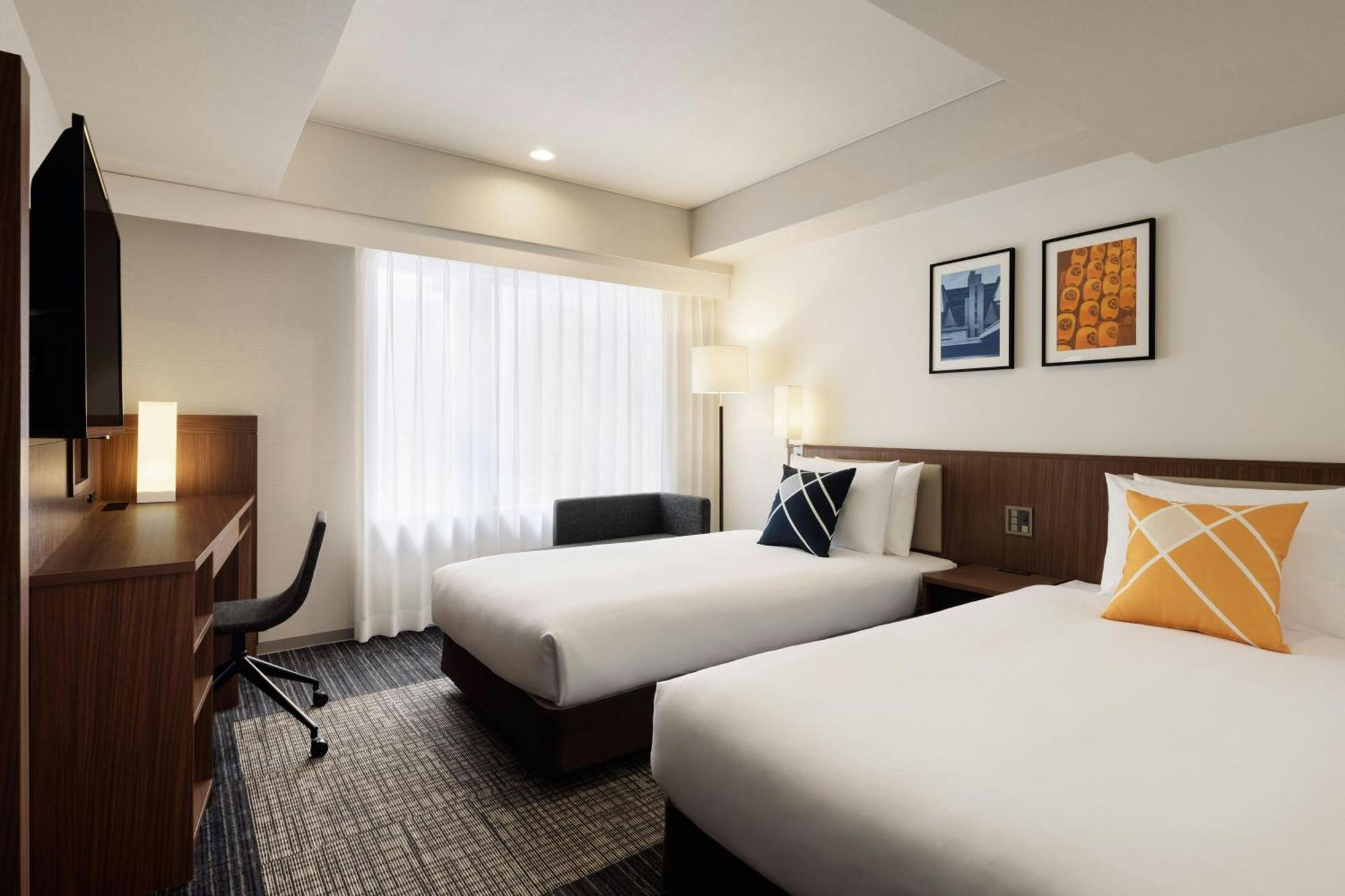 Four Points Flex By Sheraton Oike Hotel Kyoto