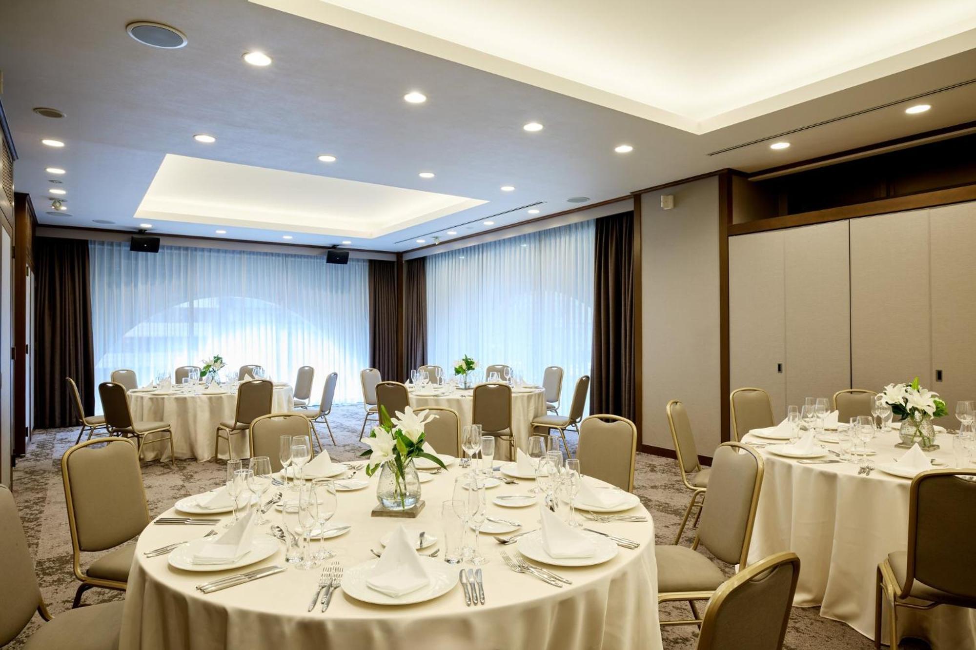 Hotel Holiday Gojo