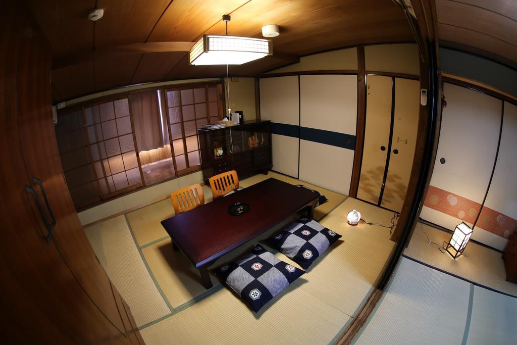 Higashikujo
