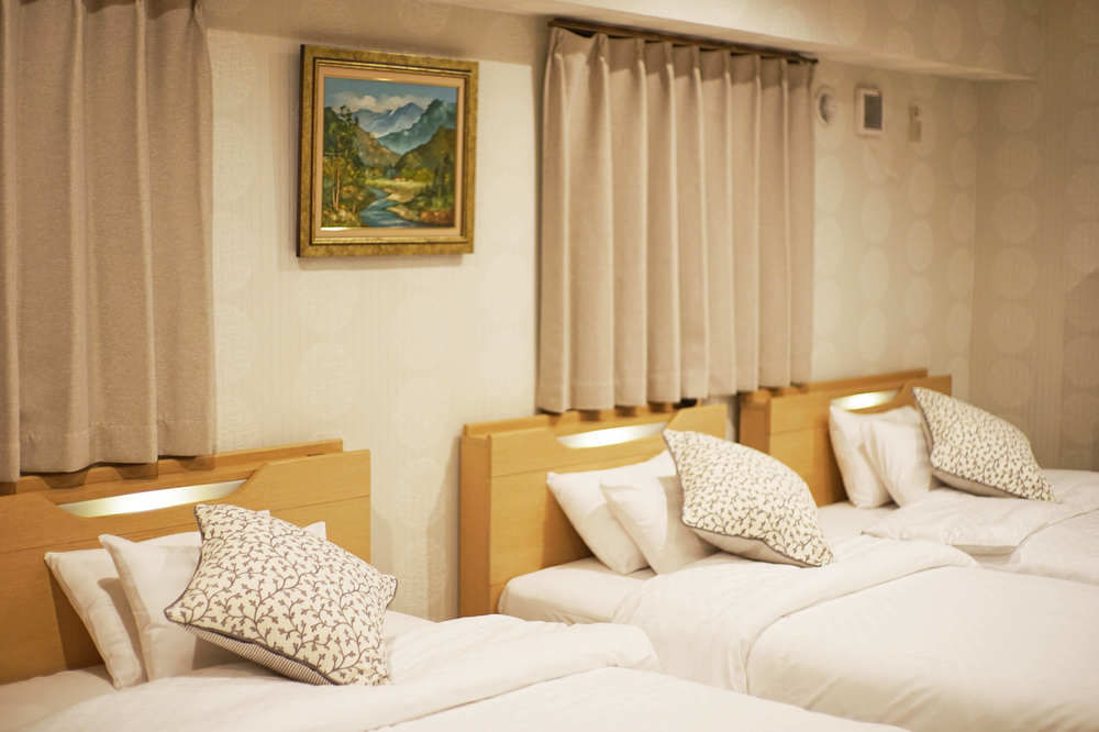 Sarangbang Guest house *