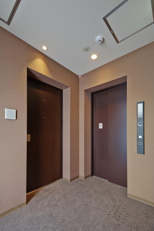 Number 6 Nijo Apartment