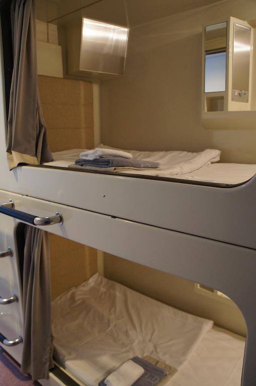 Capsule hotel Amenity