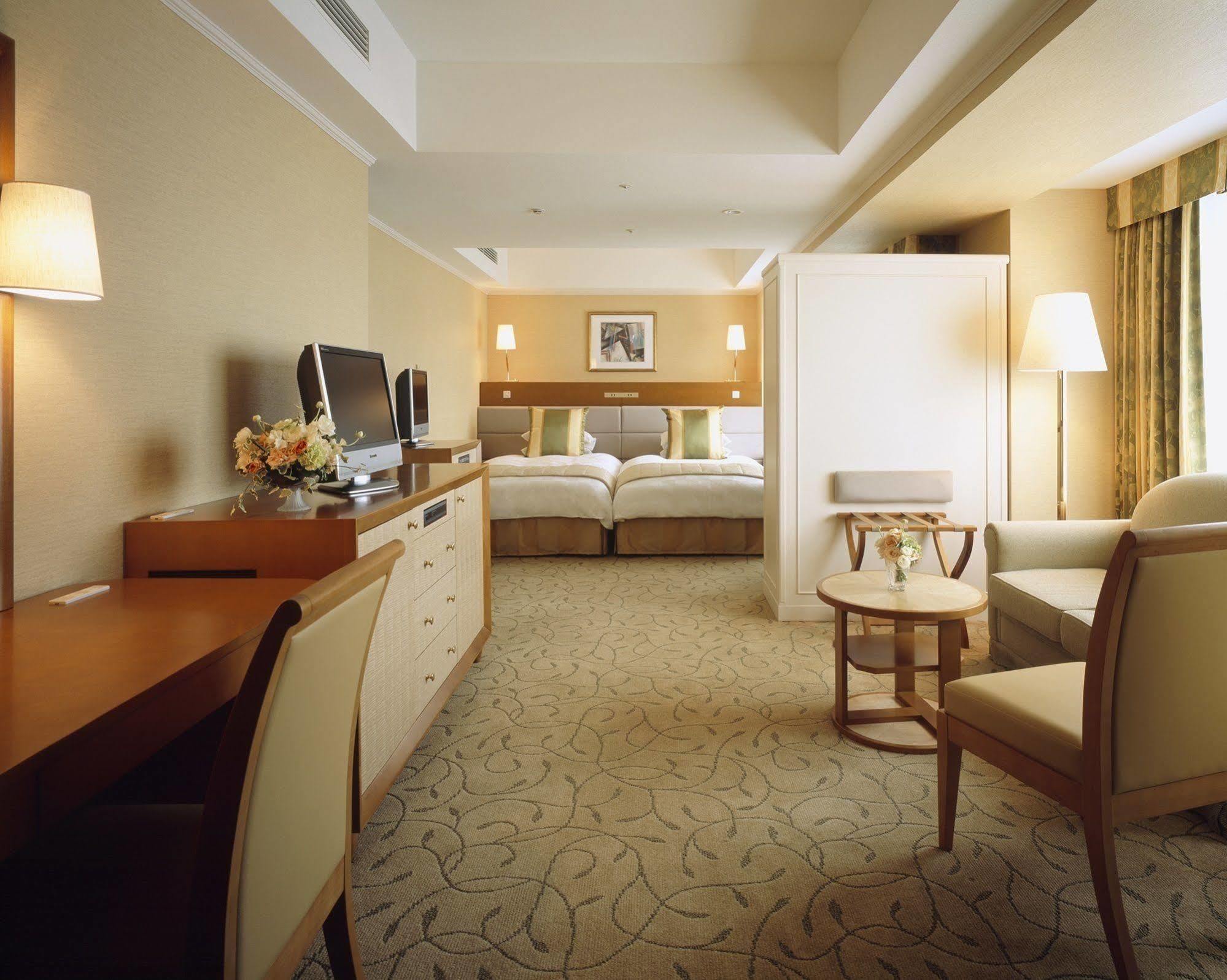 Hotel Okura 5*