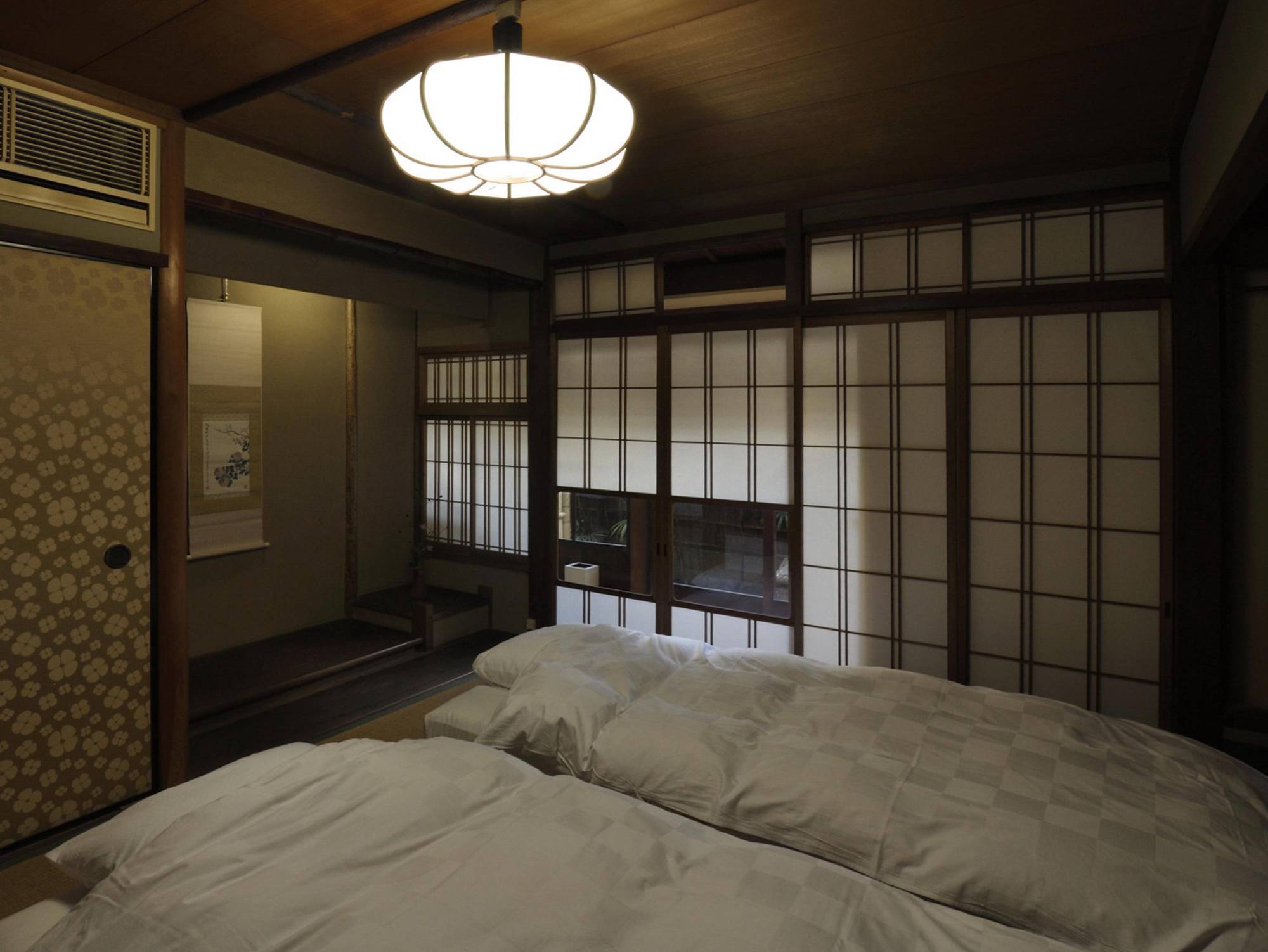 Izuyasu Traditional Serving Cuisine 4* Kyoto