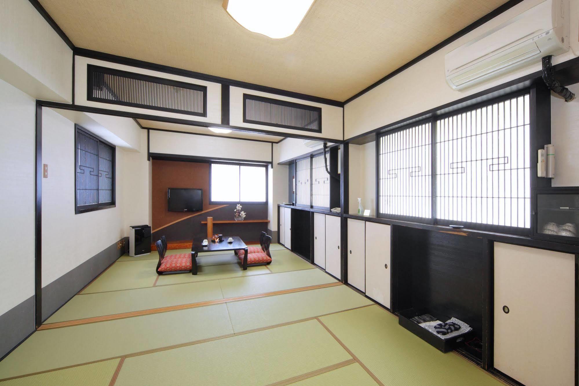 Chatelet Hotel Kyoto