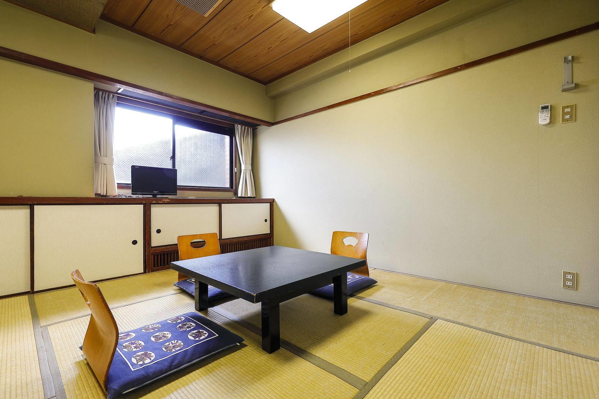 Azumaya Ryokan 3*
