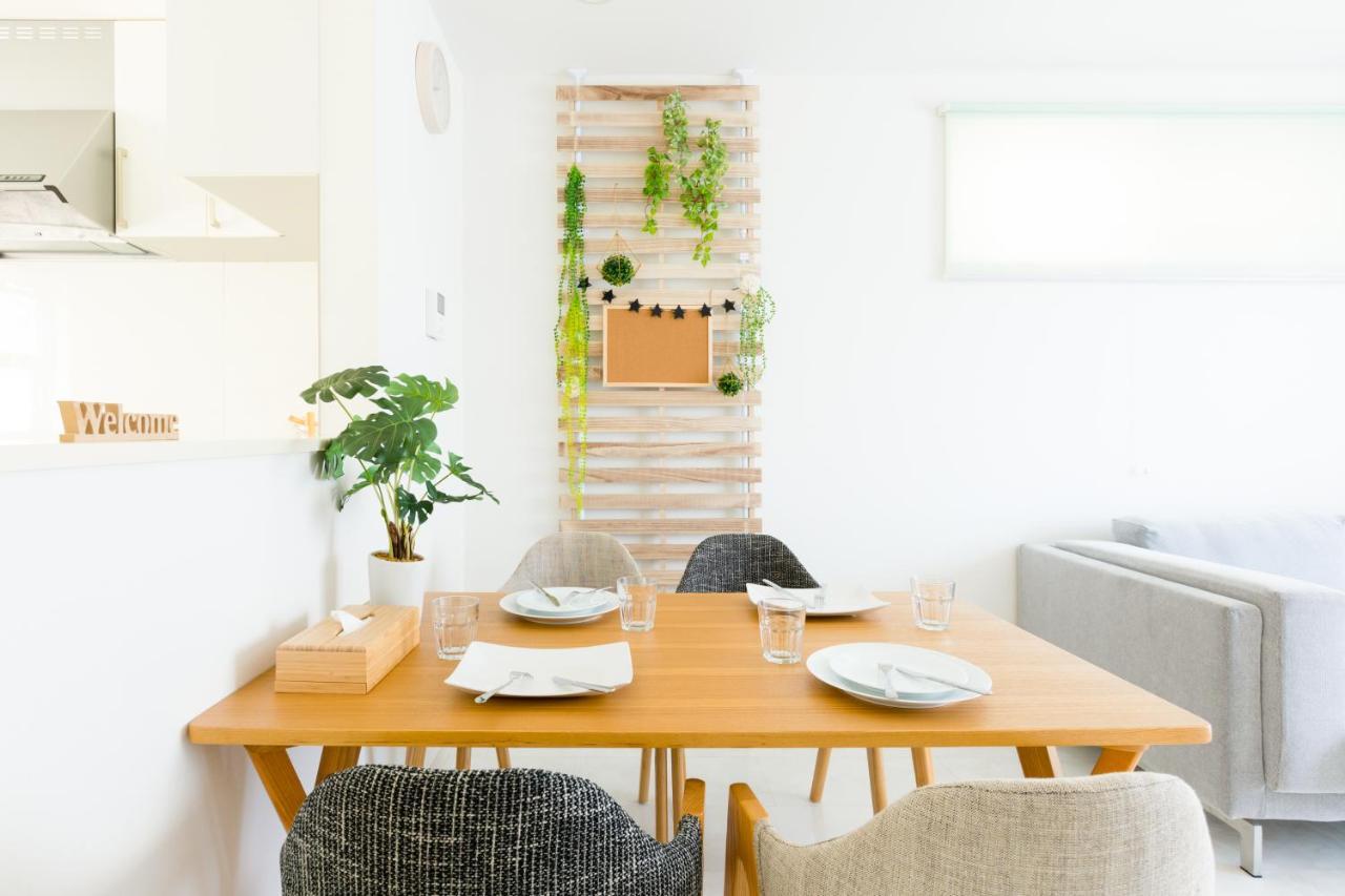 Villa Andnext House