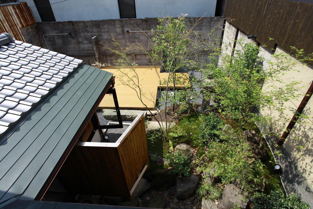 Kyo Machiya No Yado Bettei Butsuguyacho *