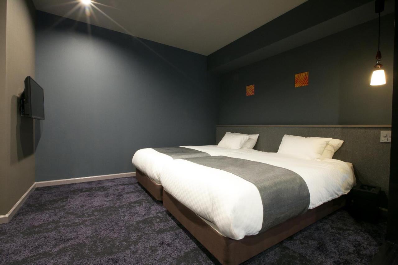 Banister Hotel