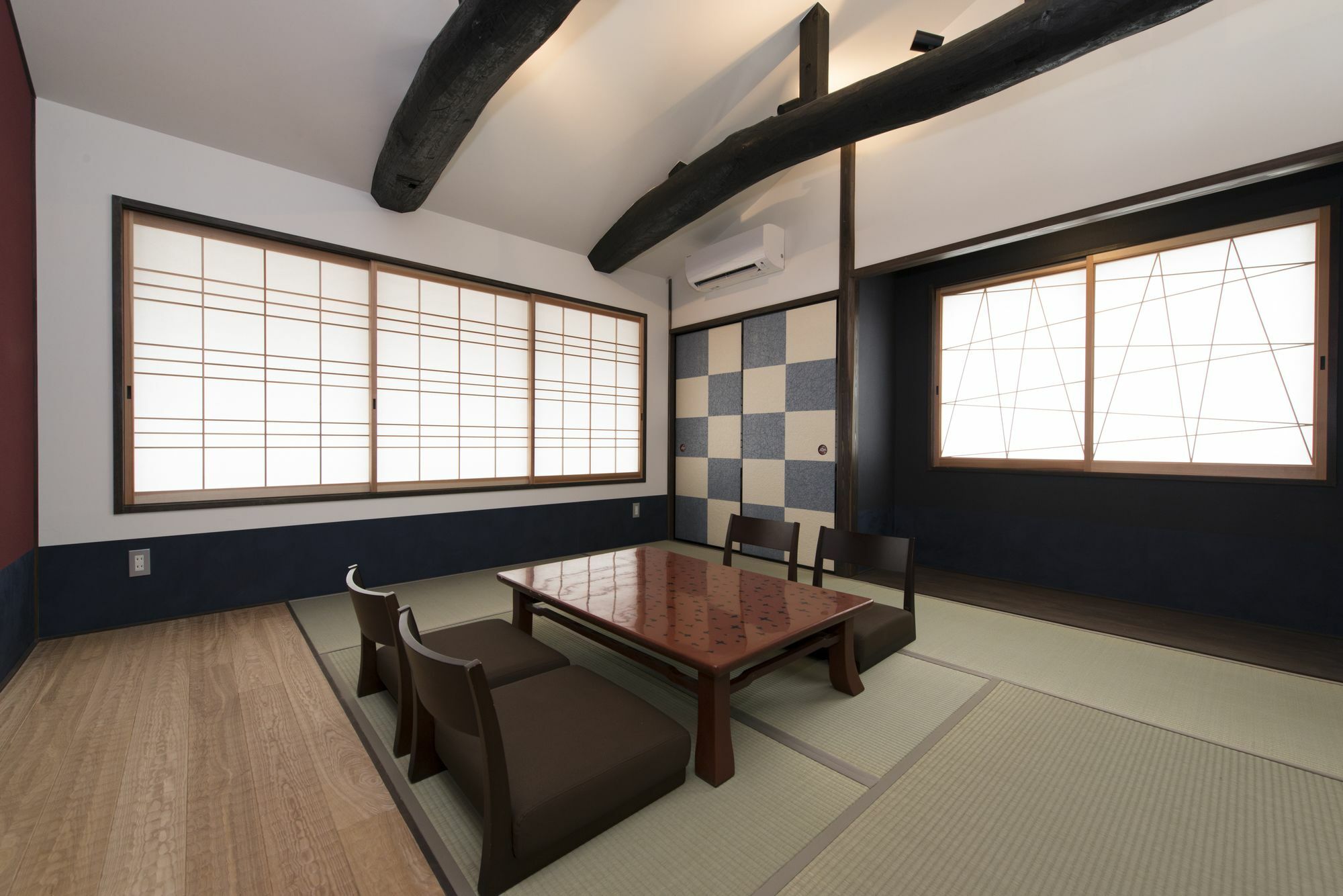 Kamishichiken Oku Ryokan 3*