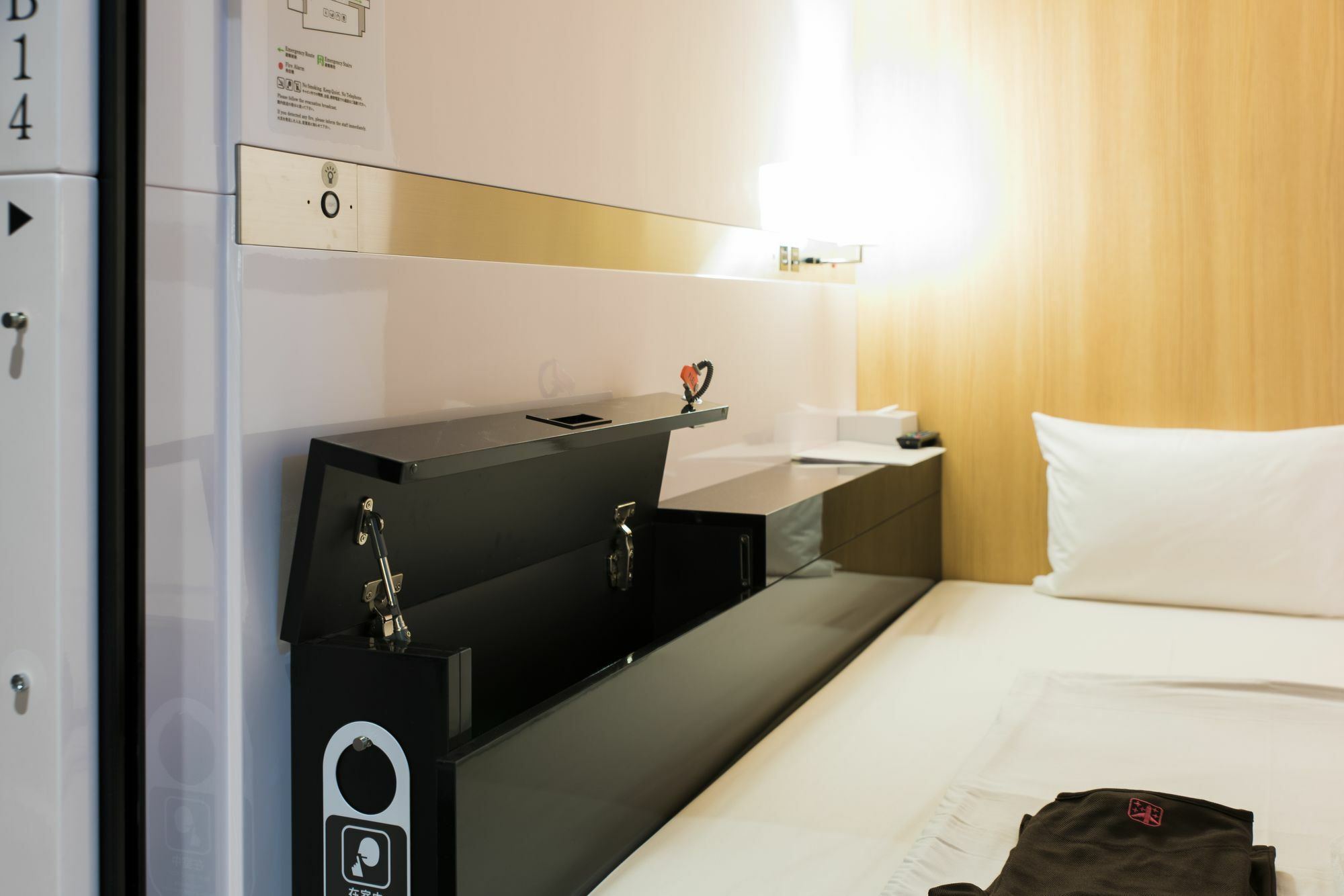 Capsule hotel First Kawaramachi Sanjo