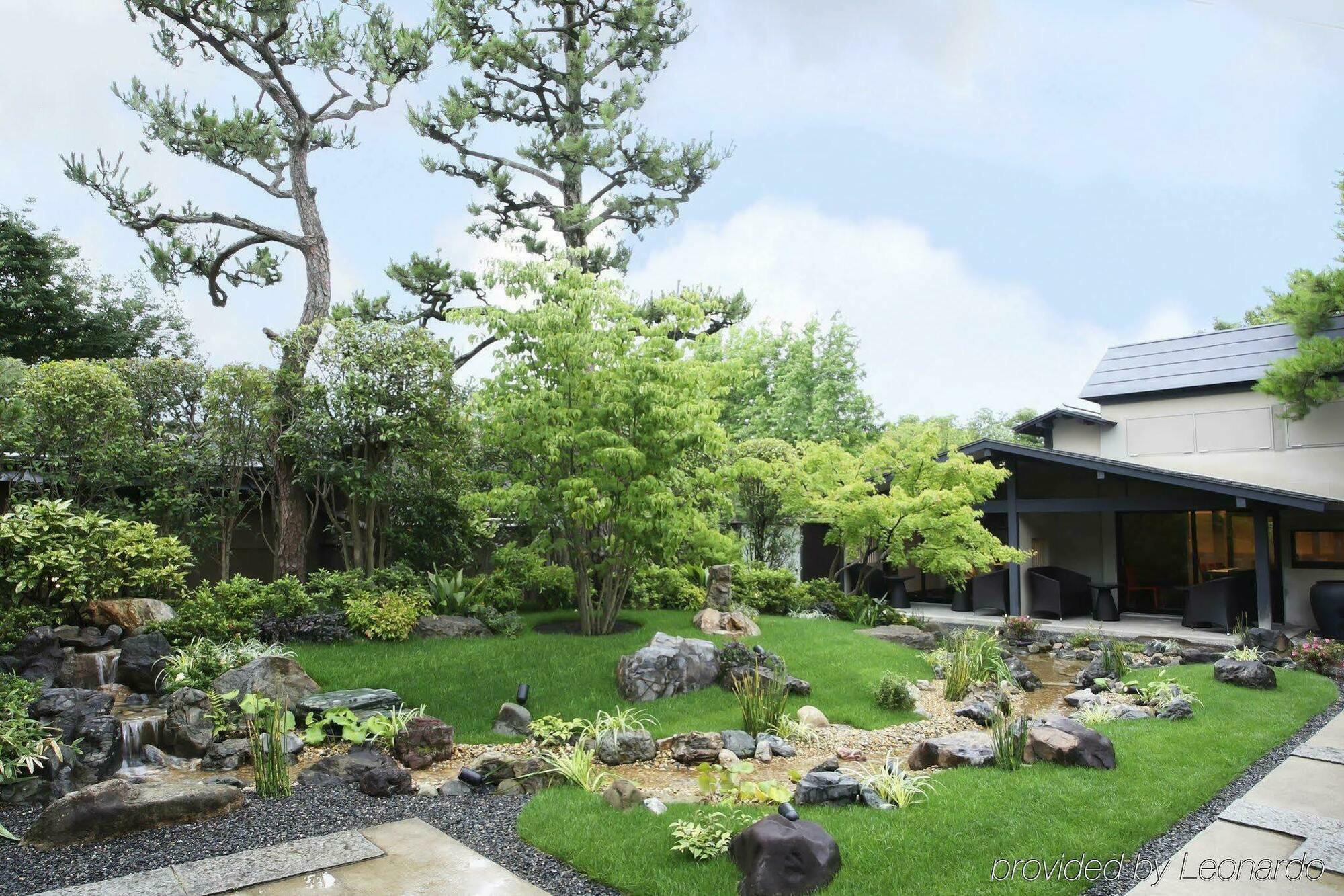 Okura Hotel 5*