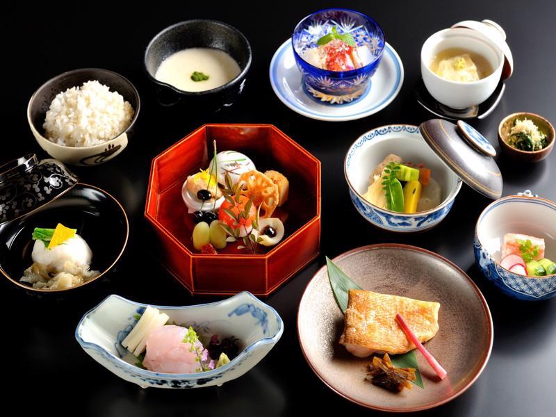 Heihachi Tea House