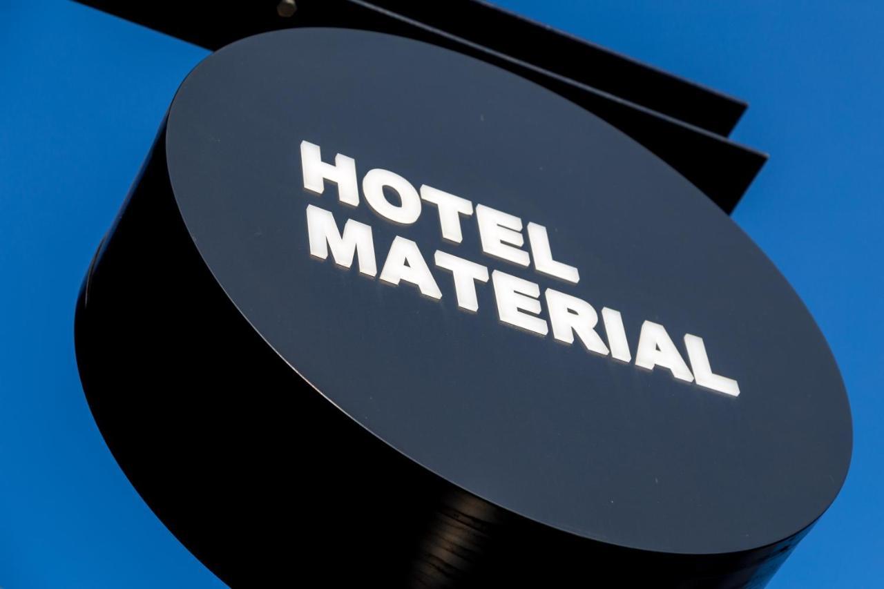 Hotel Material 3*