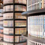 Thehedistarhotel Kyotonijo Comic&Books