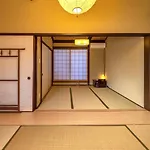 香柏 上七軒 - Kouhaku Kamishichiken, Kyoto Machiya