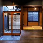 Yadoru Kyoto Hanare Kanade No Yado