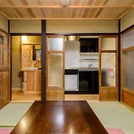 Nadeshiko Shirakawa