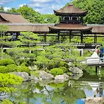 Kamo River J~House