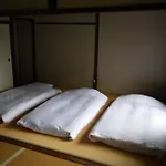 【利灸ゲストハウス】3 Mins Walk To Kyoto Station! Unique House！