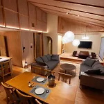 Rinn Gion Shirakawa
