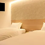 Resi Stay Hachi Inn